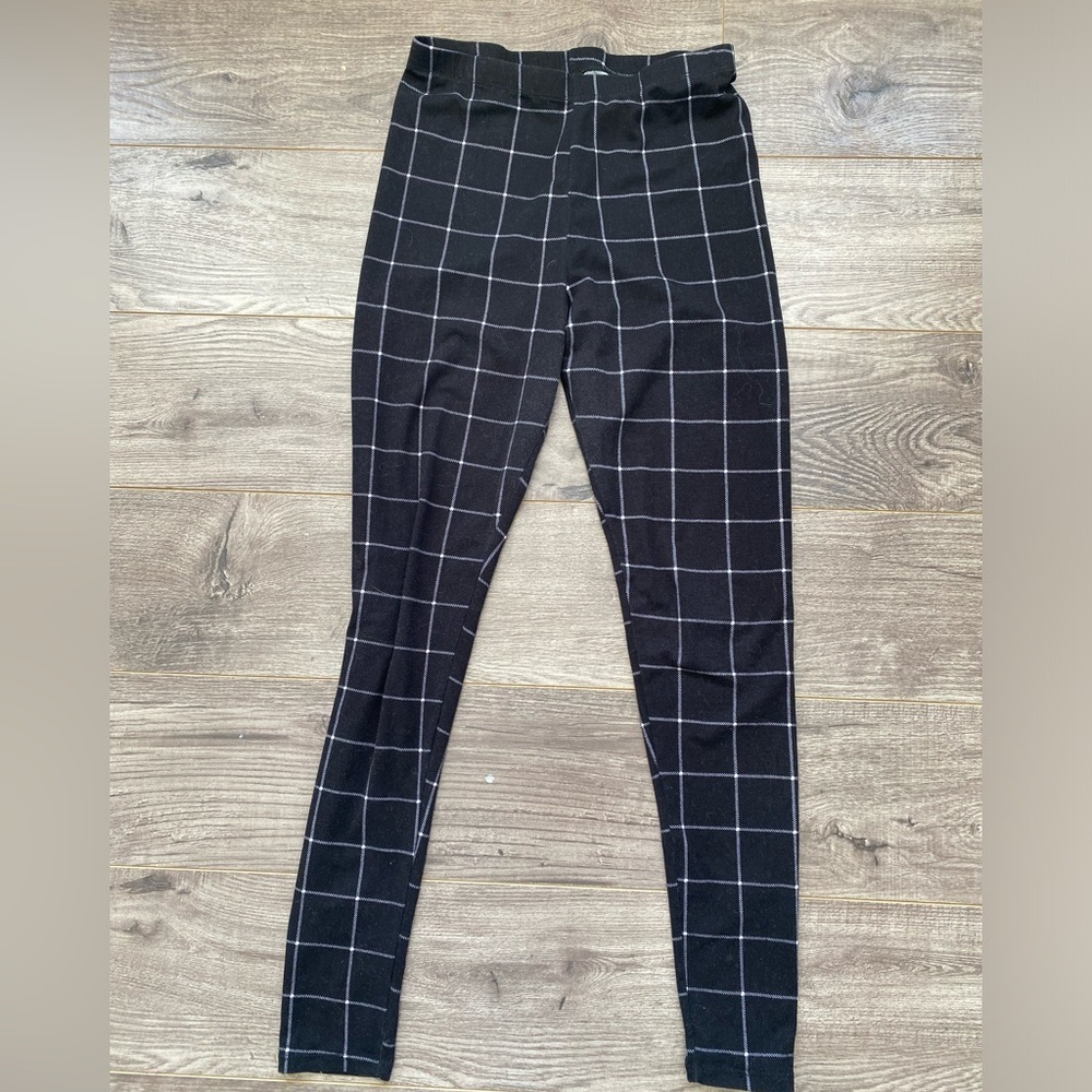 CLEAROUT Black and White Checkered/ Tartan Leggings
